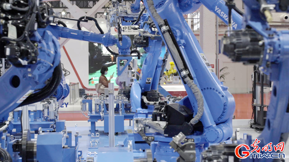 【组图】机器人集体“炫技” 2022世界机器人大会在京举办