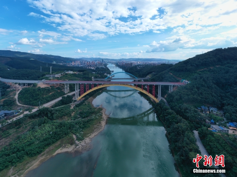 【江河奔腾看中国】邂逅澜沧江畔的美丽人生