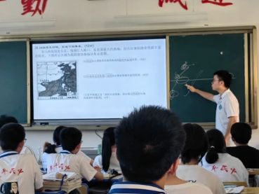 短片《回信》：让青春之花绽放在祖国最需要的地方