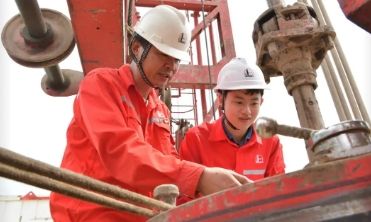 短片《回信》：让青春之花绽放在祖国最需要的地方