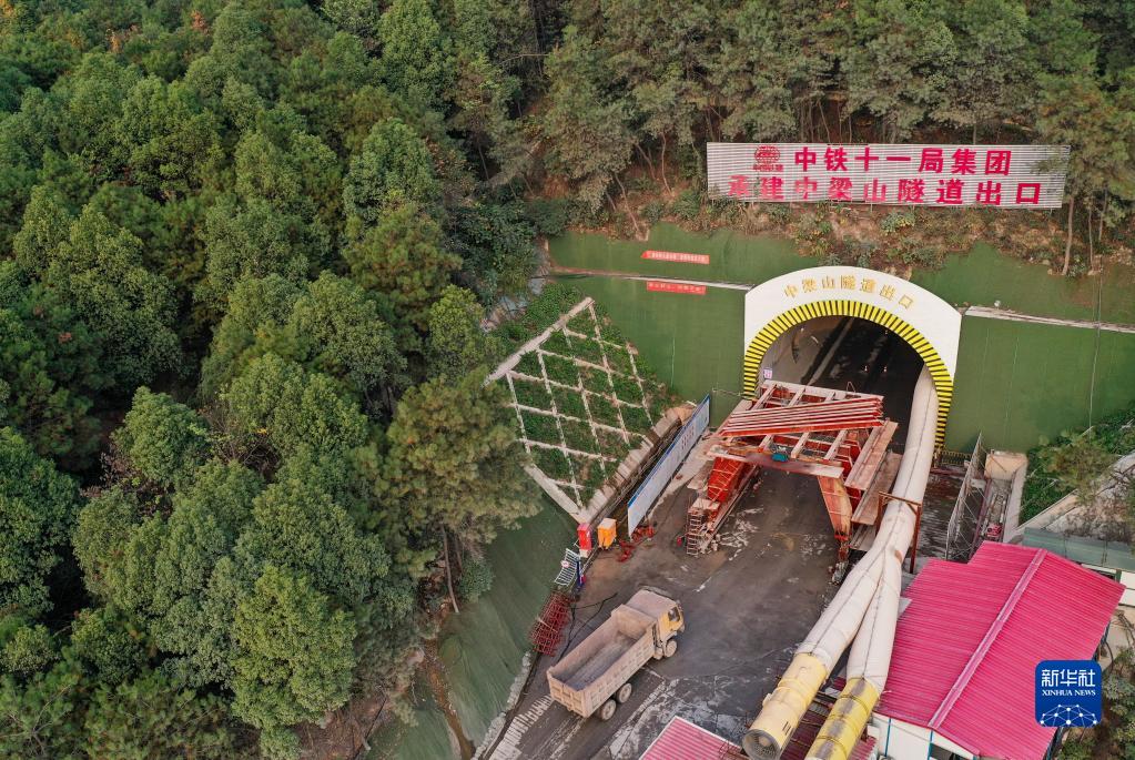 渝昆高铁川渝段建设稳步推进