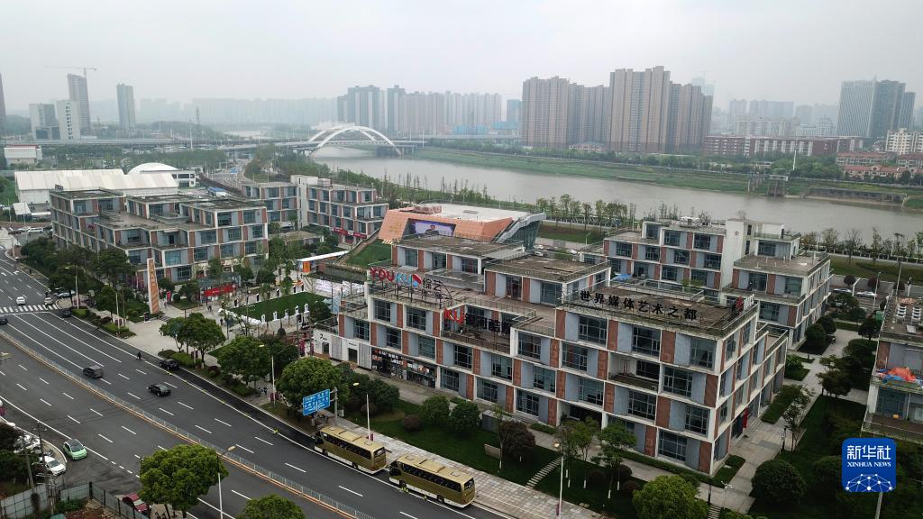 新时代新征程新伟业丨铸就社会主义文化新辉煌——各地贯彻落实党的二十大精神推进文化自信自强观察