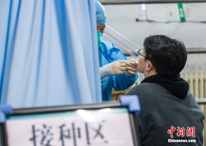 中国多地开打新冠疫苗第二剂次“加强针”