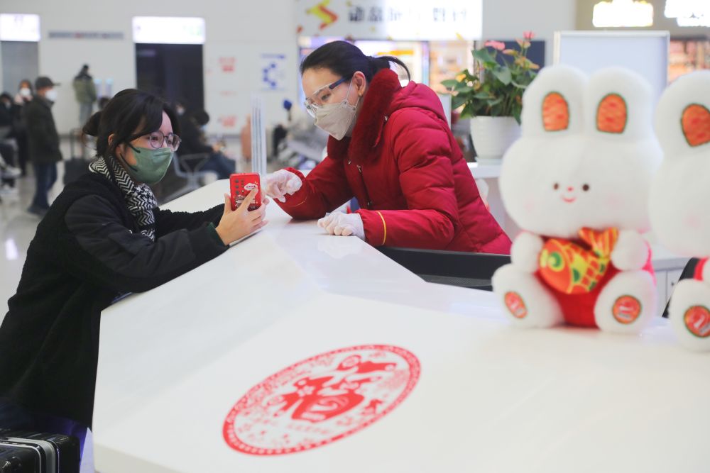 2023春运，勃勃生机中铺展温暖祥和画卷