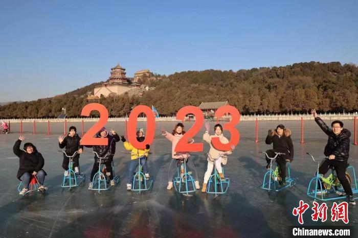 【活力中国】中新财评：升腾的烟火气，彰显中国经济活力