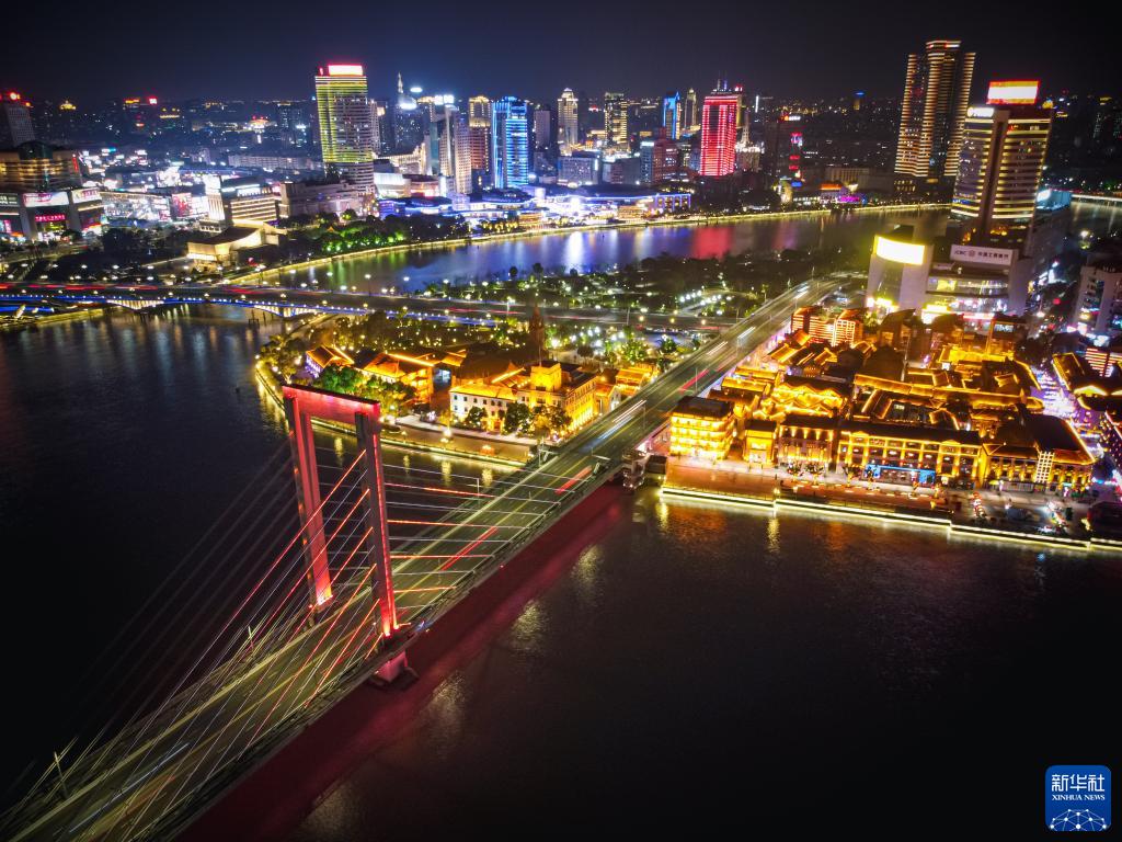 宁波老外滩夜游旺
