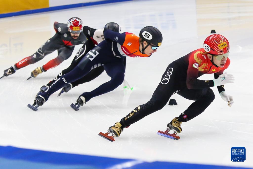 短道速滑——世锦赛：中国队晋级男子5000米接力决赛