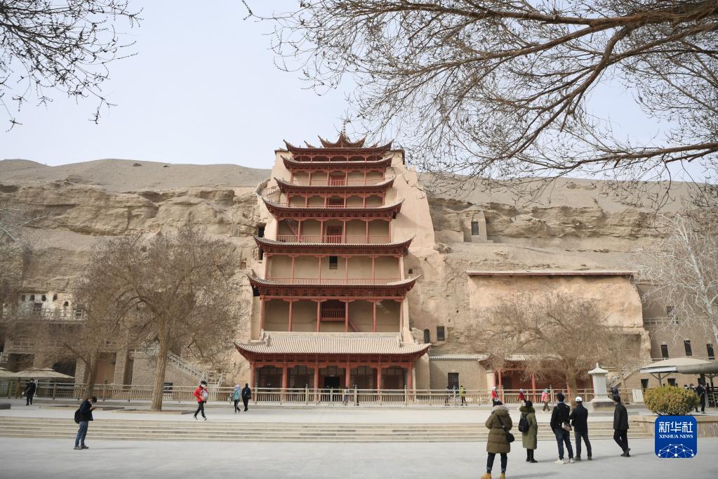 甘肃敦煌：丝路古城文旅复苏人气旺
