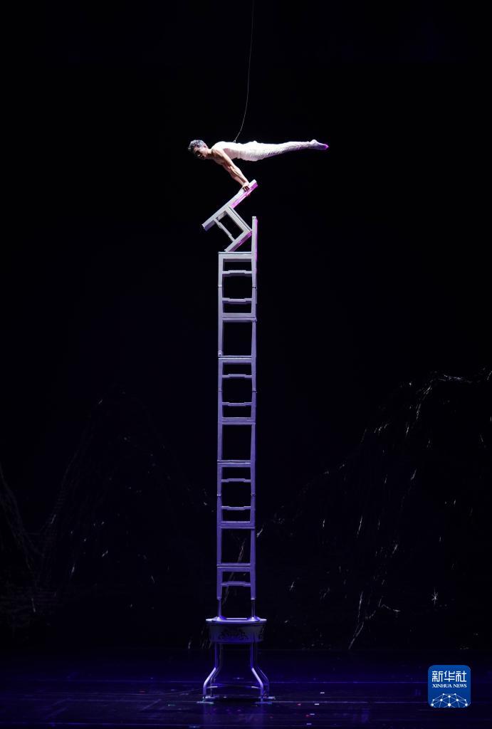第十一届全国杂技展演在山东举办