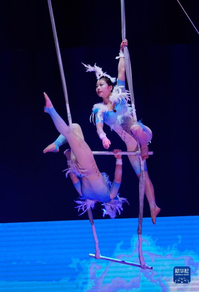 第十一届全国杂技展演在山东举办