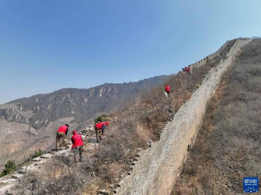 “长城保护小分队”在行动