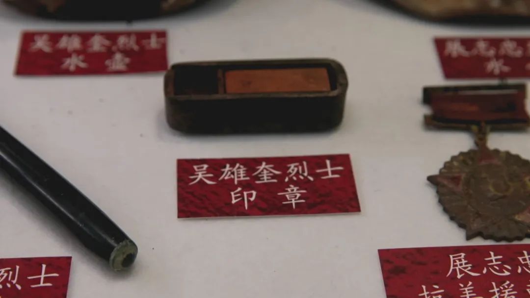 英雄之光丨橄榄树下,酿酒等你70年……