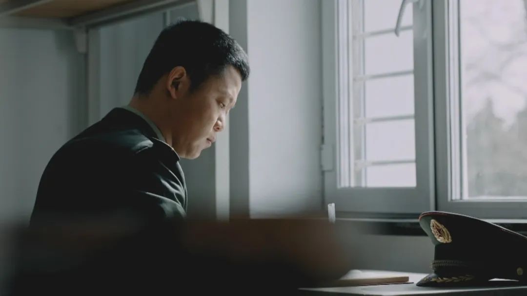 英雄之光丨橄榄树下,酿酒等你70年……