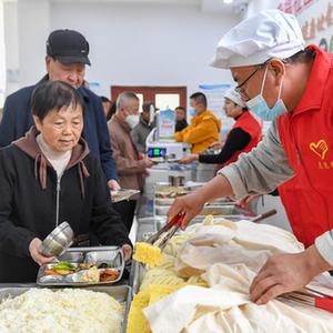 吉林重点支持建设100个社区老年食堂