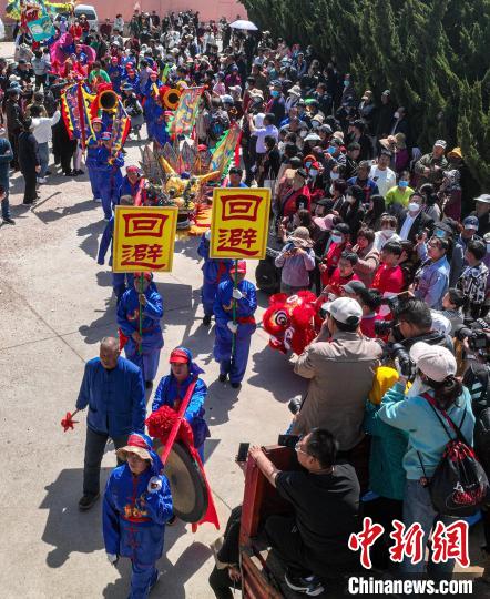 胶东渔民迎“谷雨” 展现浓郁渔家风情