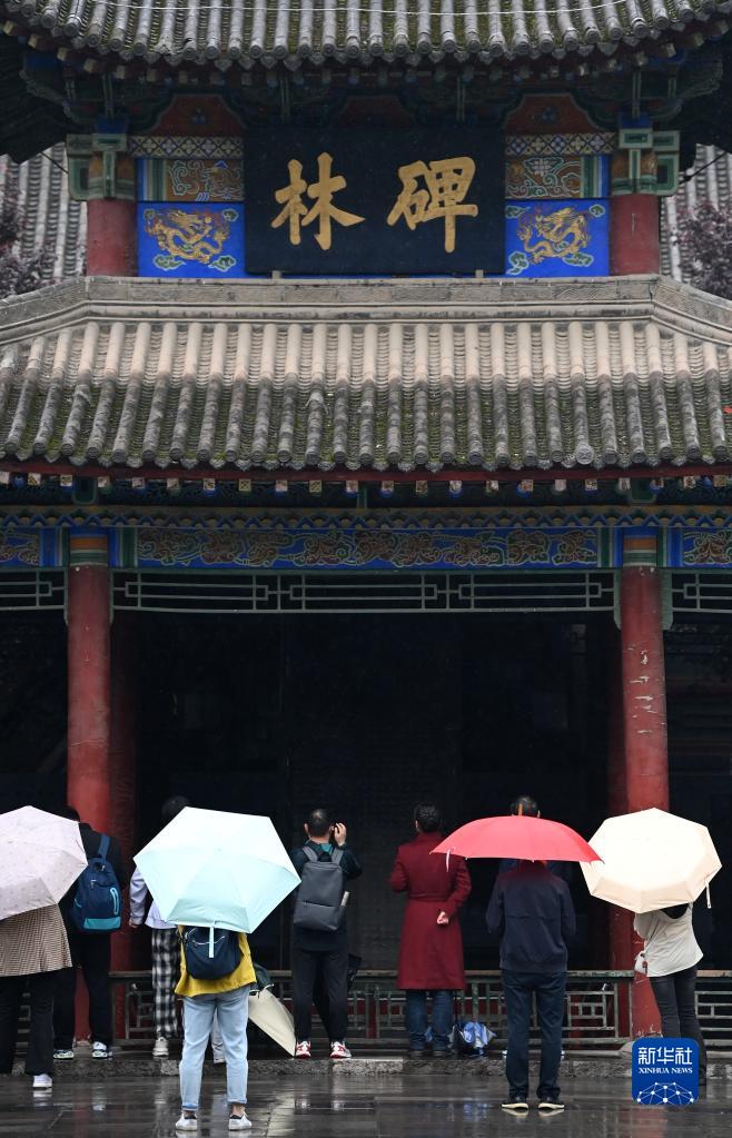 博物馆里寻访千年丝路