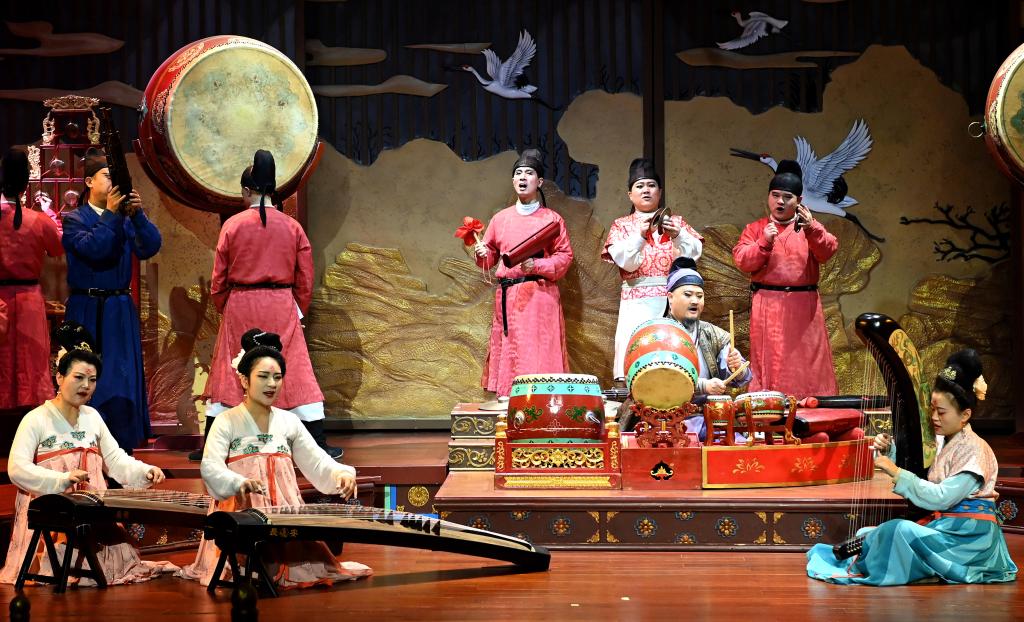 沿着总书记的足迹·新闻多一点|紫云楼里品古韵