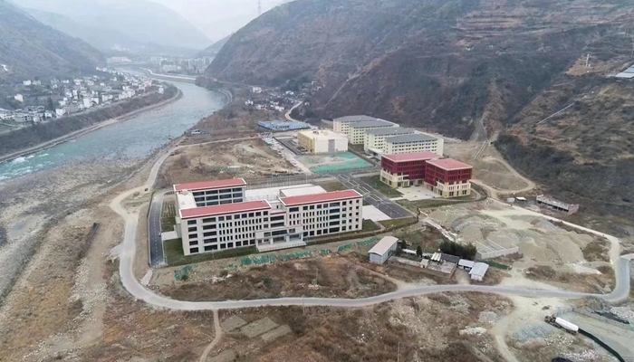泸定灾后重建跑出“加速度”