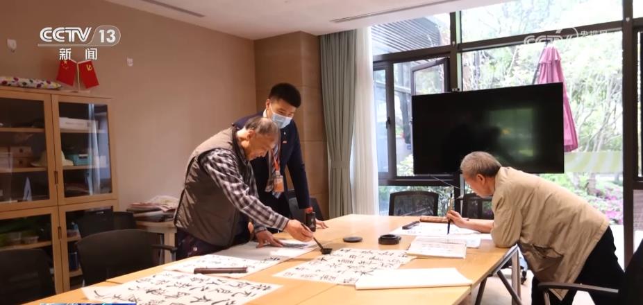 释放消费潜力 促进消费升级 做好经济发展“大文章”
