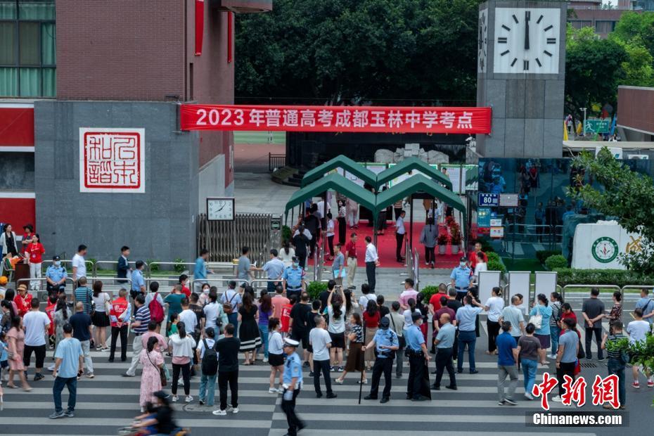 2023年中国高考大幕拉开