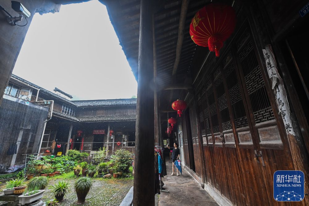 新华全媒＋｜“千万工程”二十年造就万千美丽乡村