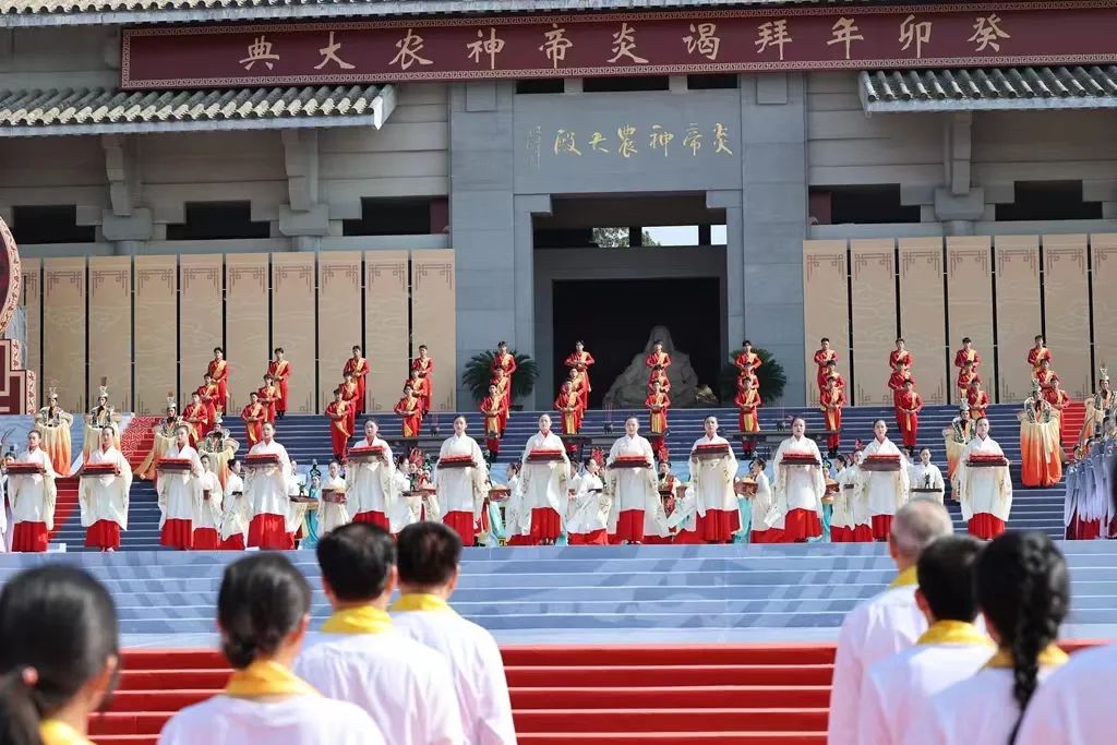 跟着总书记看中国 | 赓续民族血脉 同绘华夏愿景