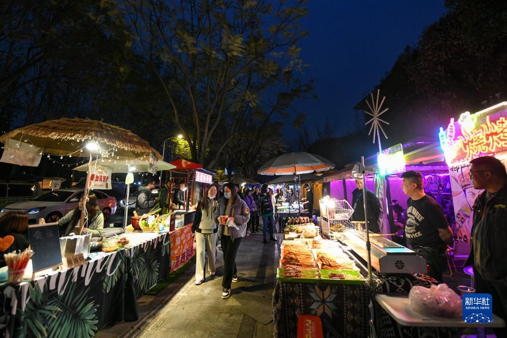 解码文化自信的城市样本丨成都:锦绣华章秀锦城