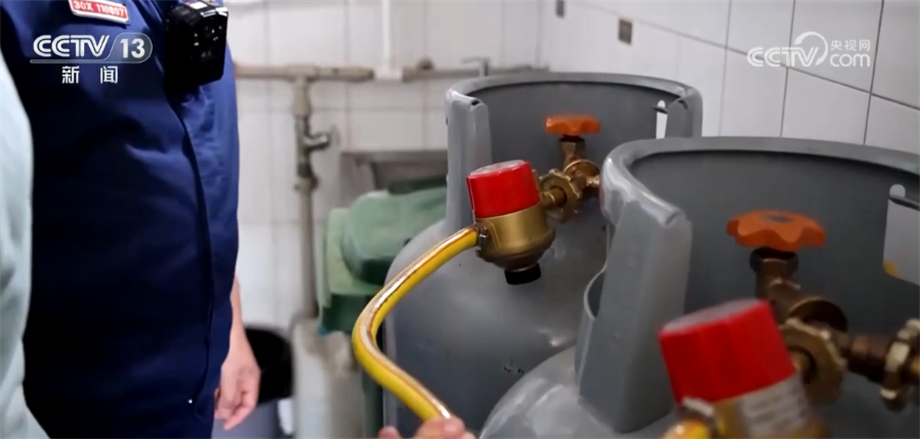 附近哪里有交燃气费的地方 18c04d00990c26028e6c40.jpg