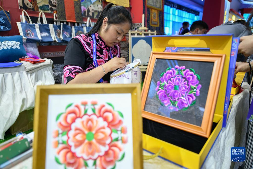 第十九届中国西部国际博览会开幕