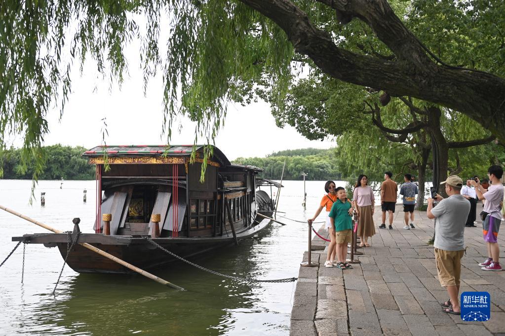浙江嘉兴：红色旅游热