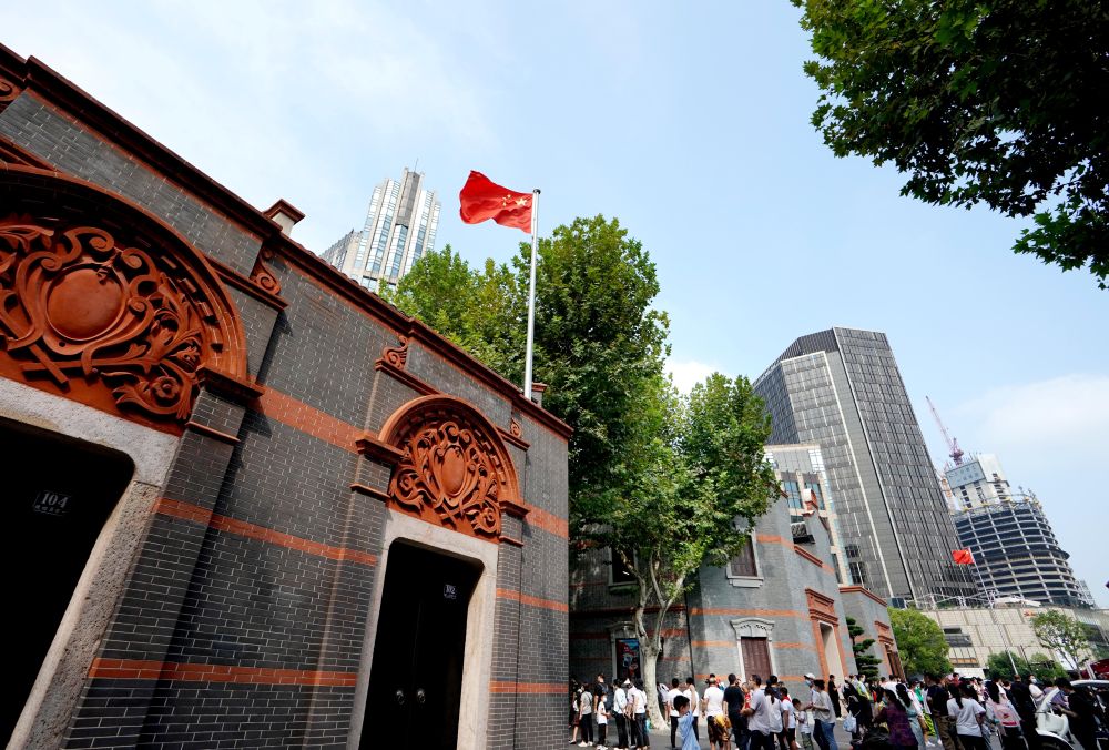 在新时代赶考路上勇毅前行——热烈庆祝中国共产党成立102周年