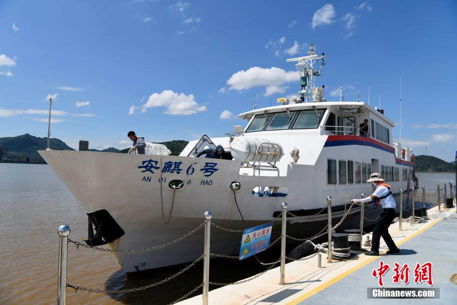 两岸“小三通”航线暑运升温