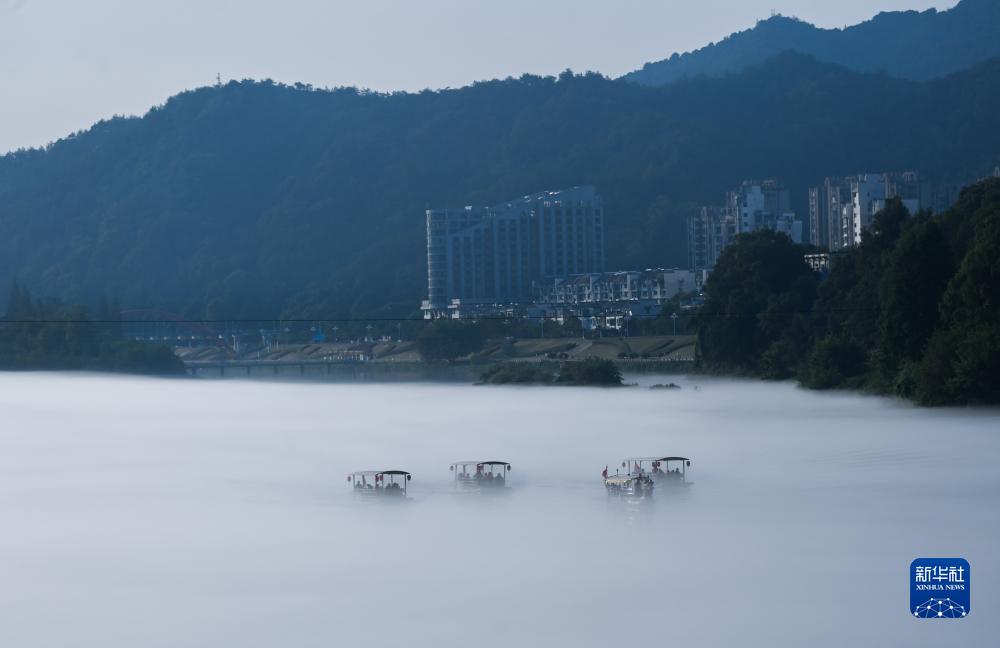 浙江建德：新安江上享清凉