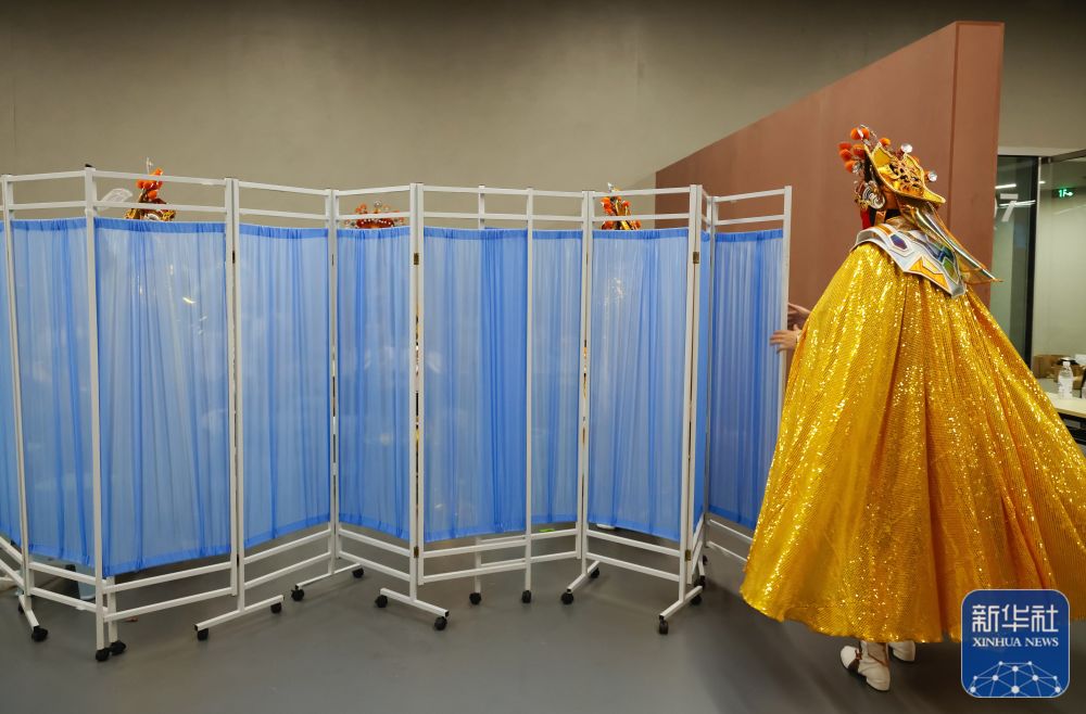 成都大运会丨开幕式背后的故事——喜怒哀乐一张脸