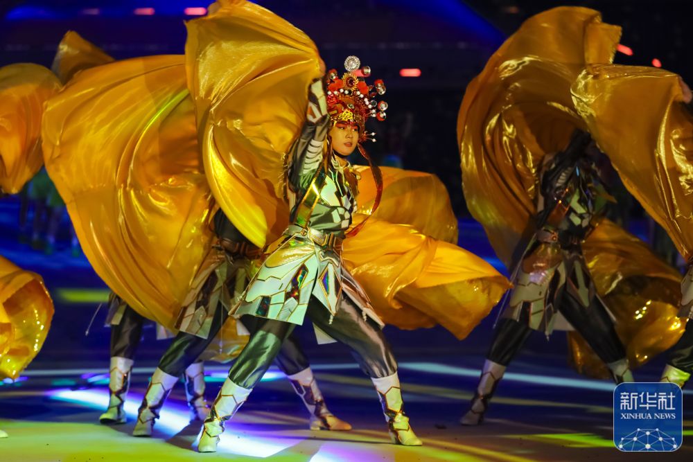 成都大运会丨开幕式背后的故事——喜怒哀乐一张脸