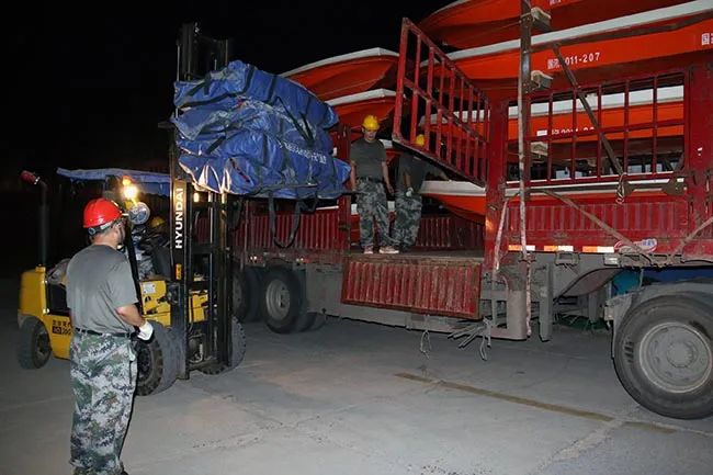 黄委、长江委紧急调运物资驰援河北!