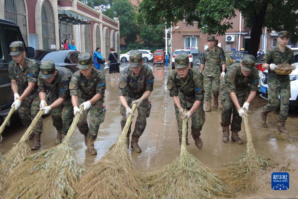 人民至上 使命必达——解放军和武警部队防汛救灾直击