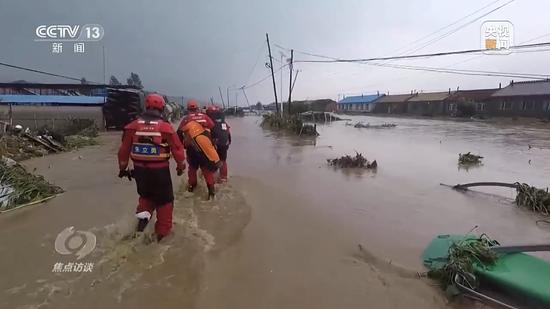 焦点访谈丨风雨同舟 人民至上 坚决打赢这场硬仗