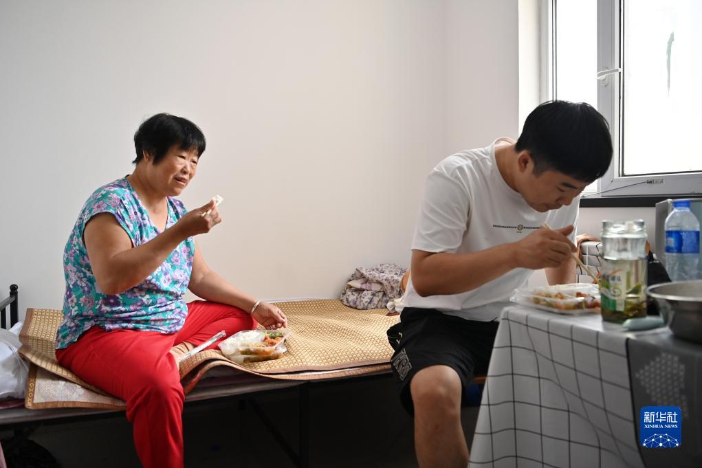 天津静海：走进转移群众集中安置点