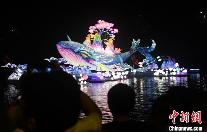 第八届七夕河灯旅游文化节在千年历史文化名城重庆荣昌启幕