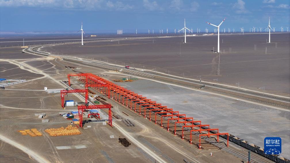 新疆：建设将淖铁路 打通“疆煤外运”新通道