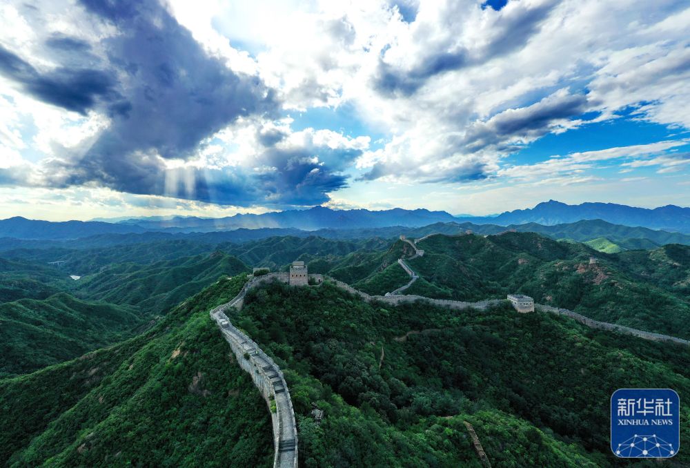 天空之眼瞰祖国——万里长城 金山独秀