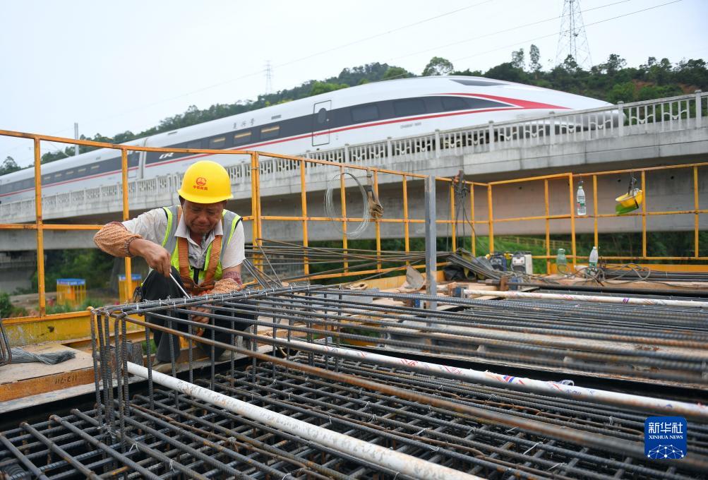 深江铁路建设全面提速