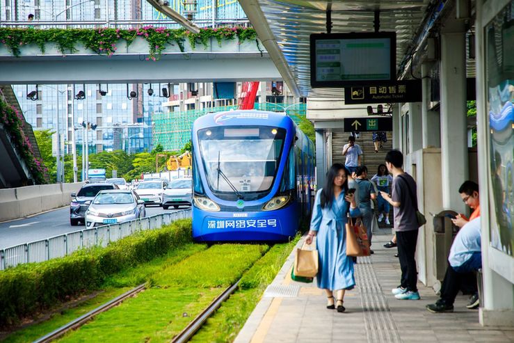 户外室内，抬头见“蓝”！深圳大街小巷换上了网络安全“新装”