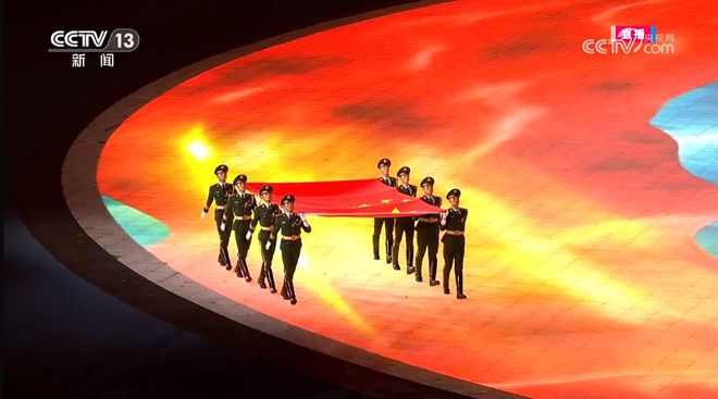 最美中国红！杭州亚运会开幕式五星红旗入场