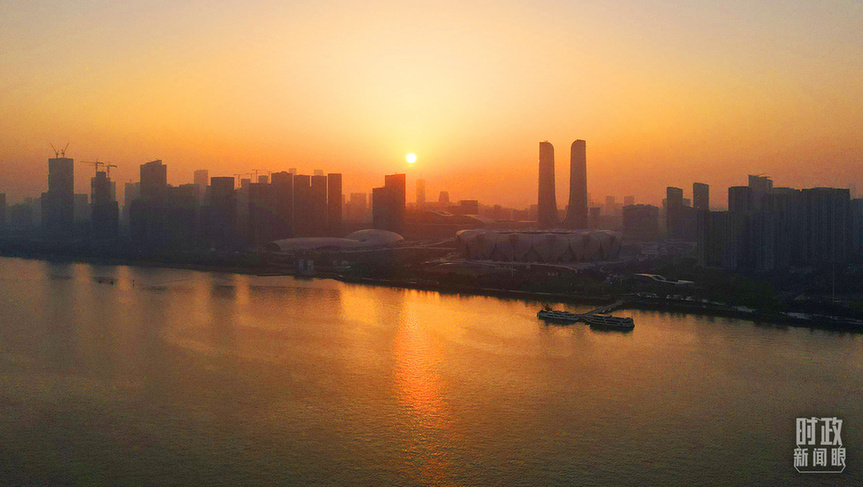 时政新闻眼丨亚运会开幕日，习近平出席这些活动传递丰富信息