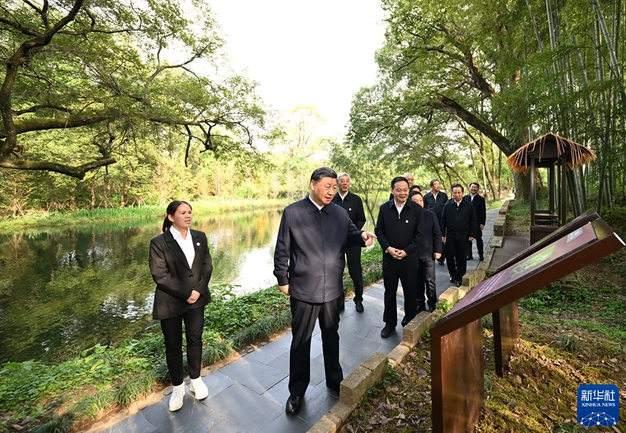 习近平在江西考察时强调 解放思想开拓进取扬长补短固本兴新 奋力谱写中国式现代化江西篇章