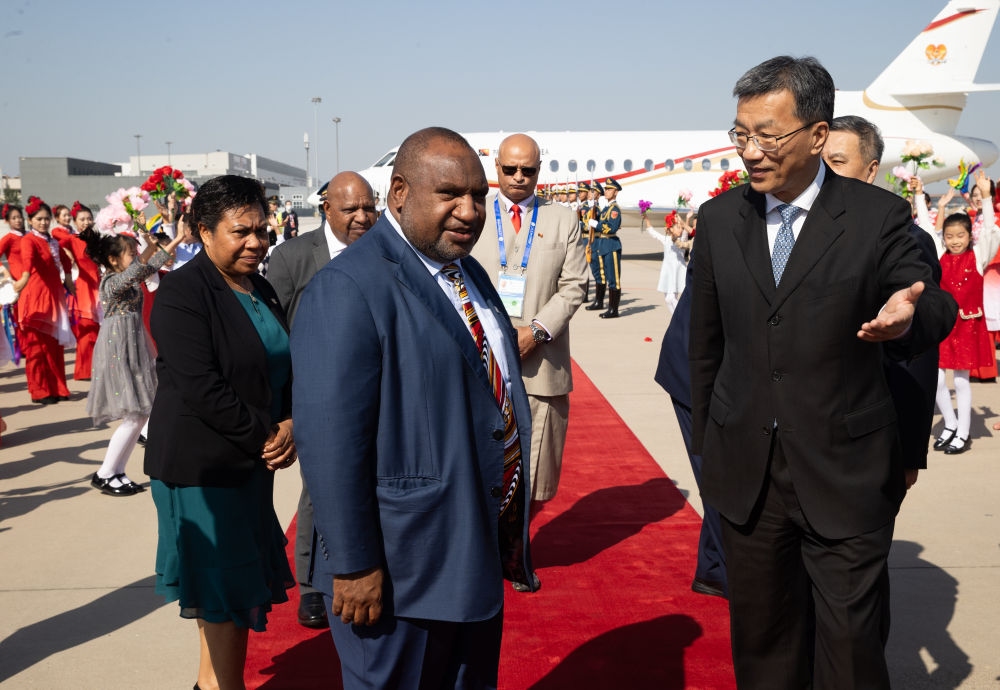 来华出席第三届“一带一路”国际合作高峰论坛的外方领导人及嘉宾陆续抵达北京