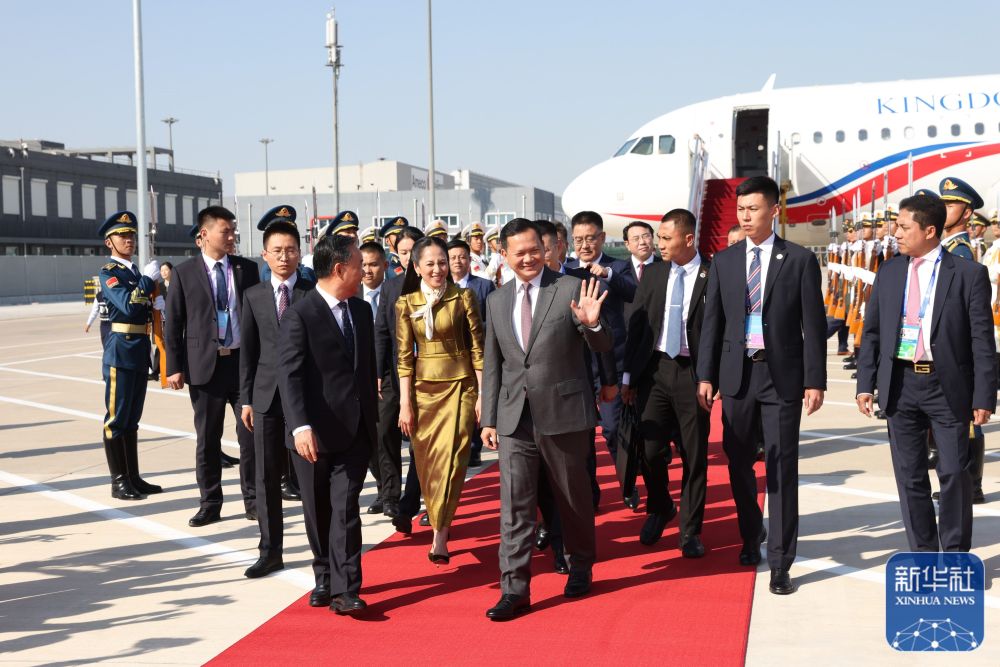 来华出席第三届“一带一路”国际合作高峰论坛的外方领导人及嘉宾陆续抵达北京