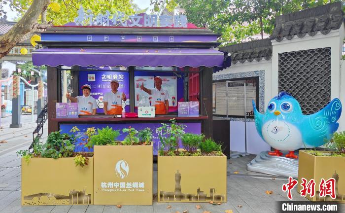 亚残运会观察：无“碍”城市，一路有爱前行